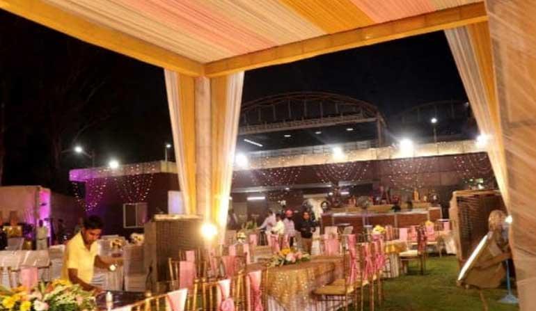 venue-img