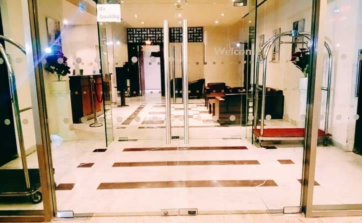 Caspia Hotel - Image 2