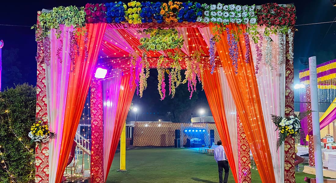 venue-img