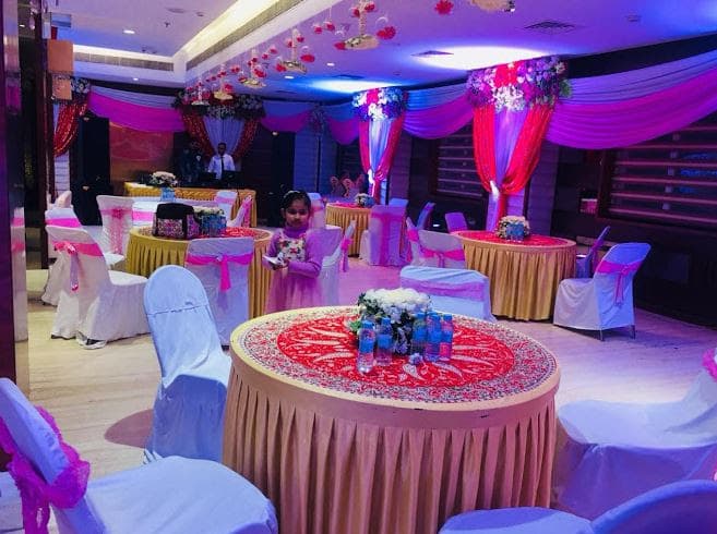 Red Carpet Banquets - Image 2
