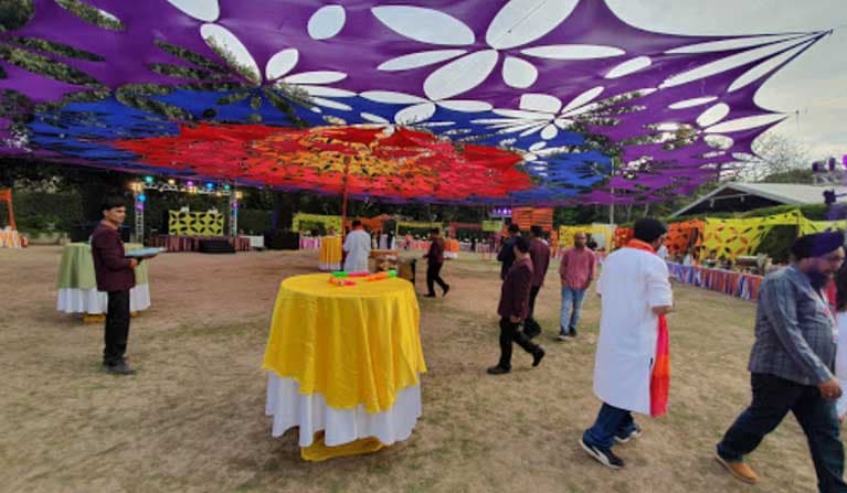 Stardom Hotel And Banquets - Image 2