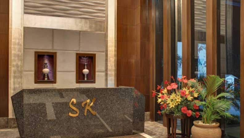 SK Premium Park Hotel - Image 1
