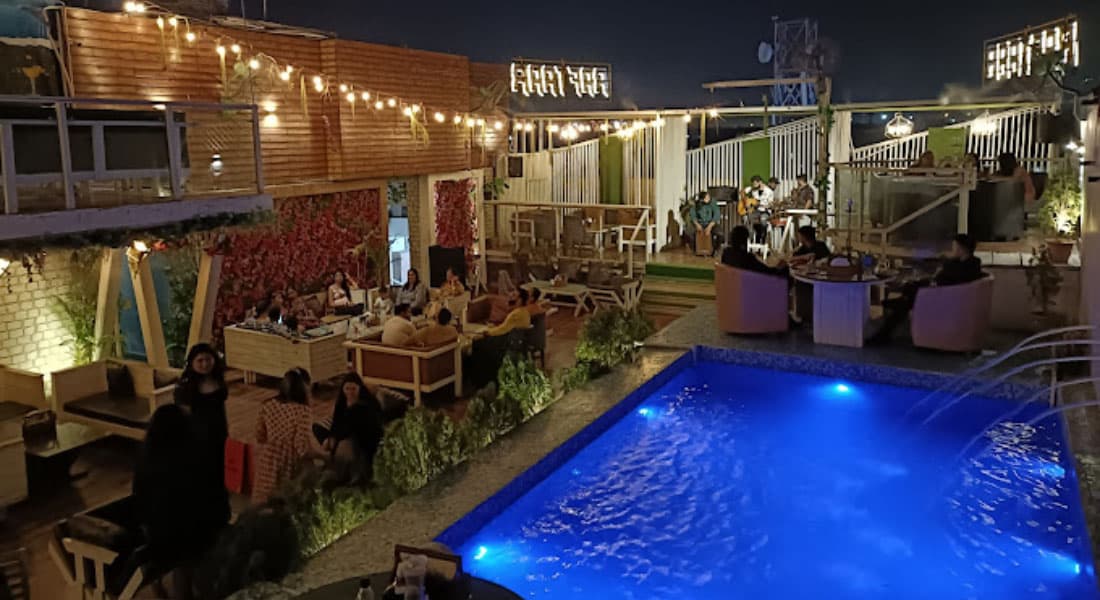 Raftaar High Speed Bar And Lounge - Image 3