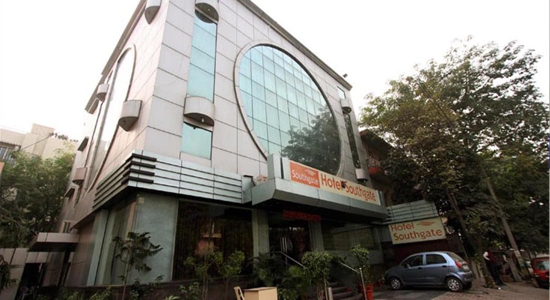 Hotel Southgate - Image 1