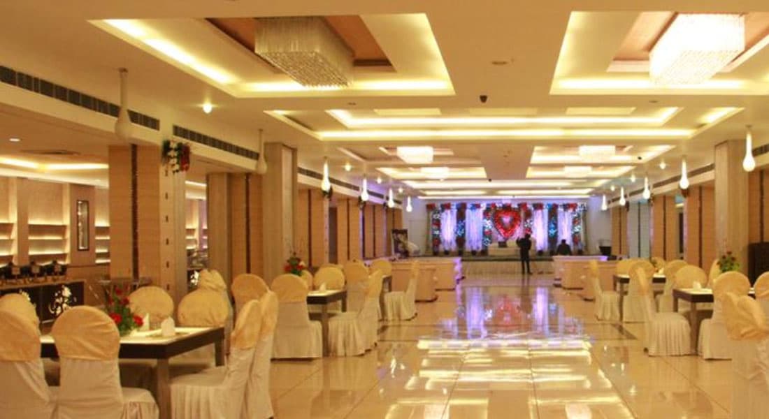 Grand Plaza Elegance - Image 2