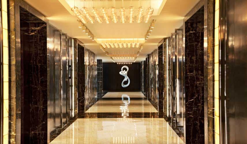 Radisson Blu Plaza - Image 3