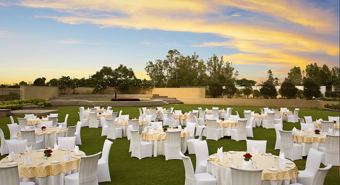 Crowne Plaza - Image 2