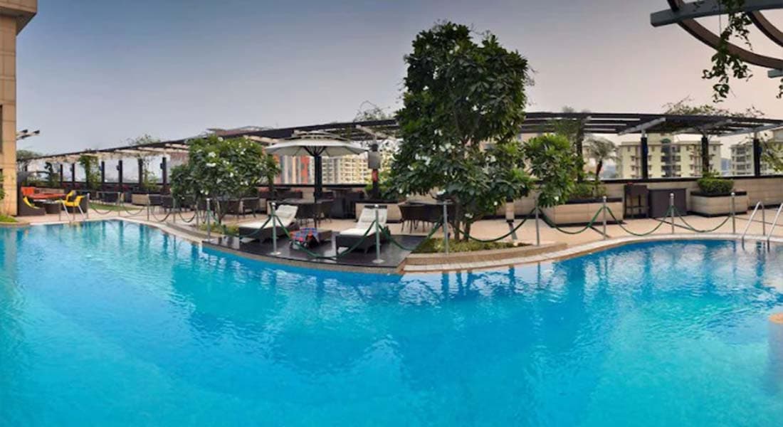 Park Plaza - Image 1