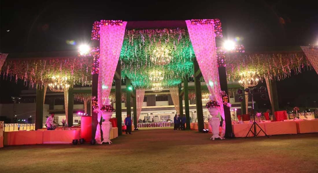 Frolic Farm & Banquet - Image 1