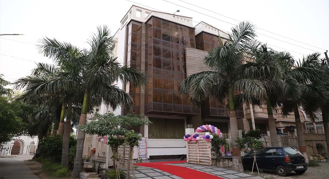 Golden Palace Banquet - Image 1