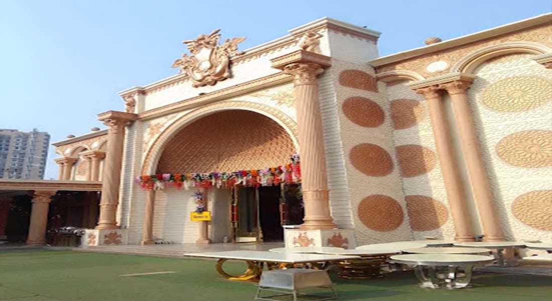 The Grand Piazza - Image 1