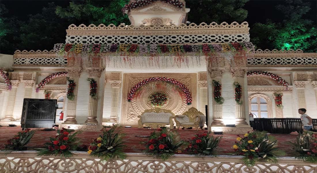 The Grand Piazza - Image 2