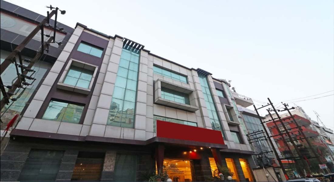 Hotel Sunshine Inn - Image 1