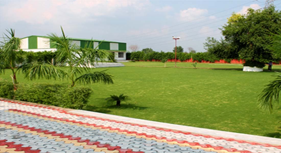 Pari Farm, Muradnagar, - Image 1