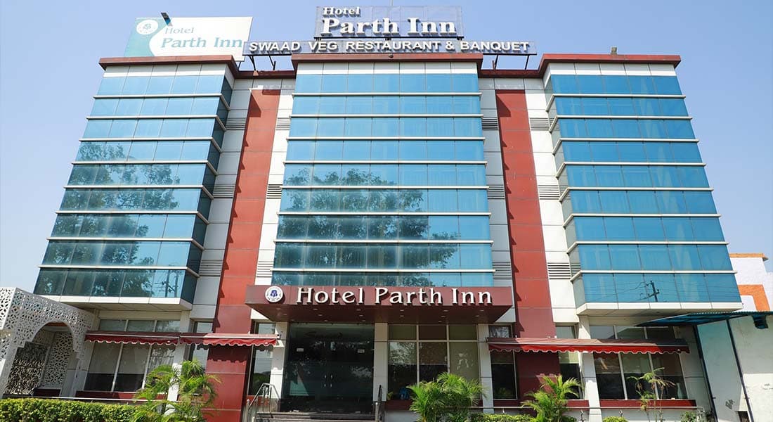 Hotel Parth Inn - Image 1