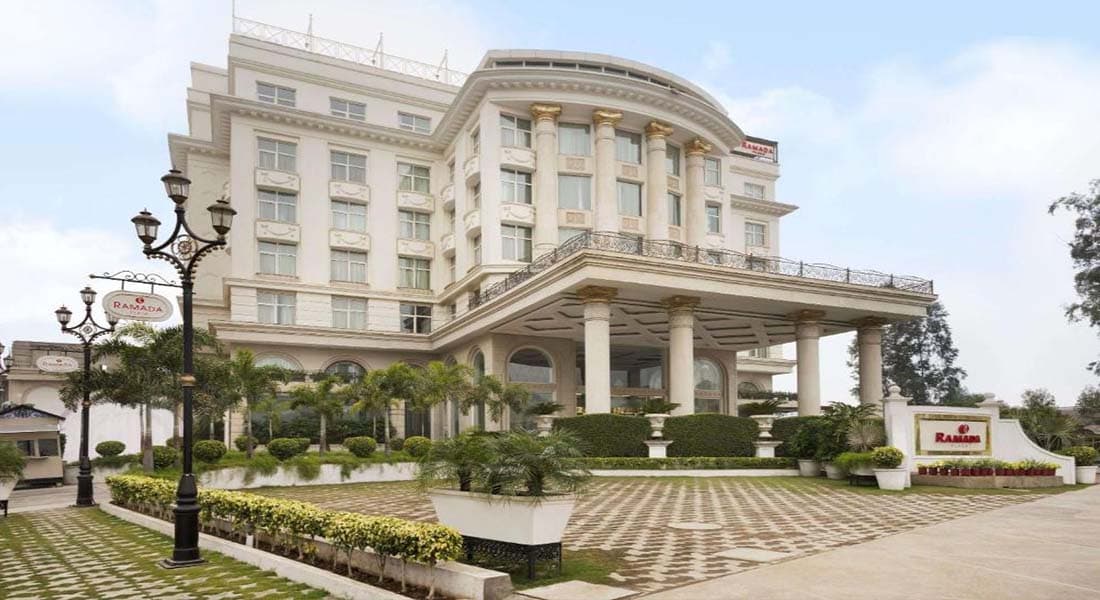 Ramada Plaza by Wyndham - Image 1