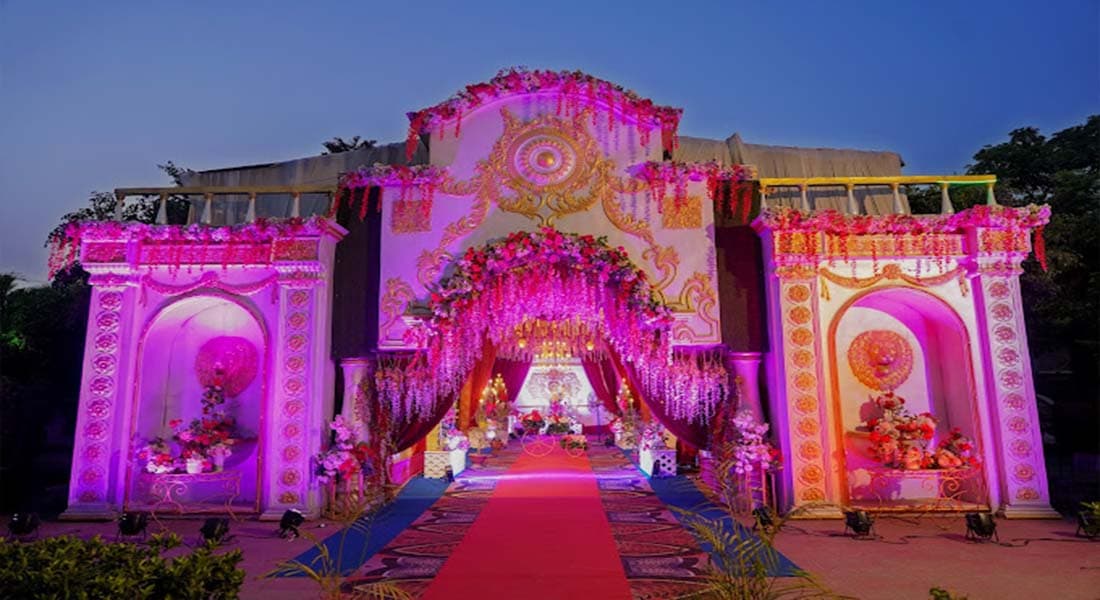 Cheshma Shahi Resorts - Image 1