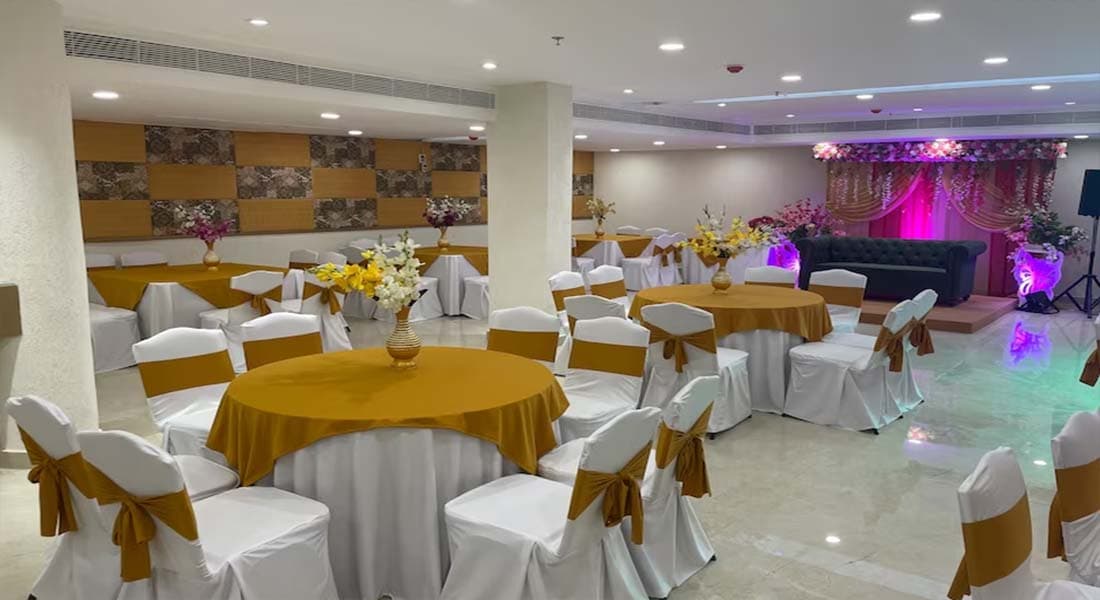 Hotel Le Crown - Image 3