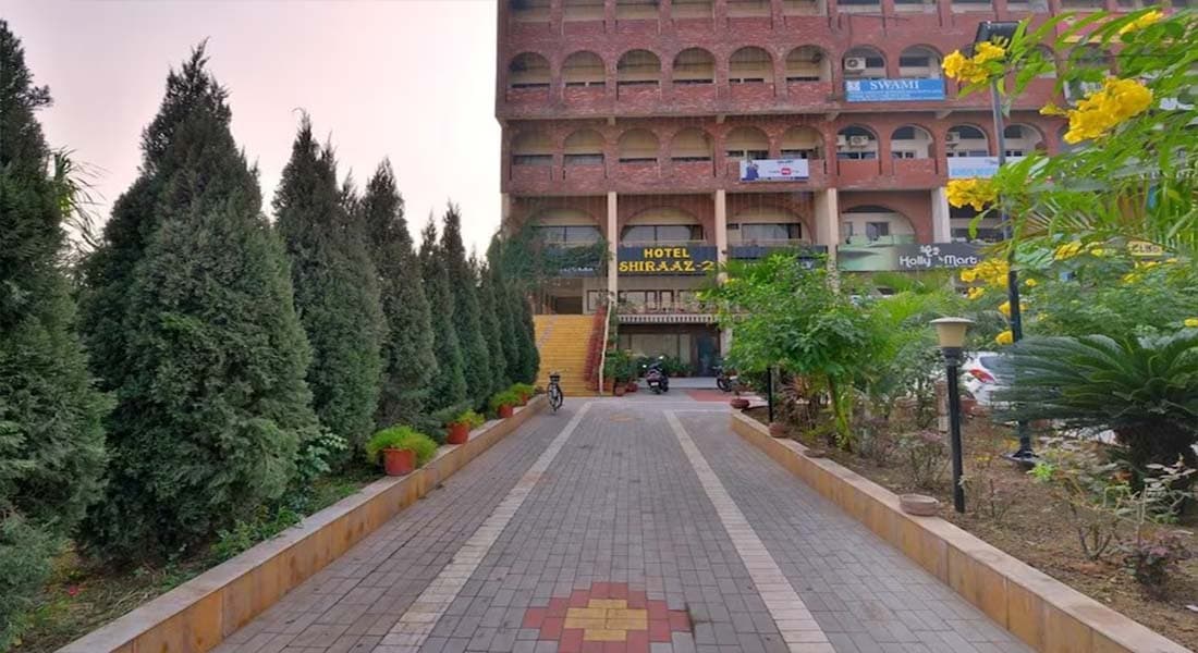 Hotel Shiraaz 2 - Image 2