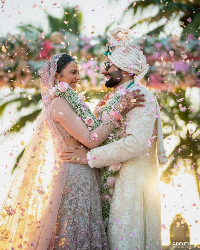 Rakul Preet Singh & Jackky Bhagnani Wedding Pose